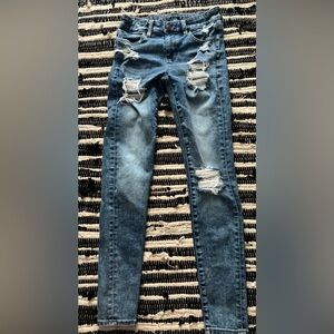 American Eagle super stretch, like new
Distressed Blue Women's Jeans, size 00